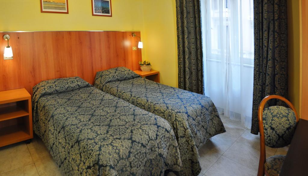 Hotel Fiorenza Roma Habitación foto